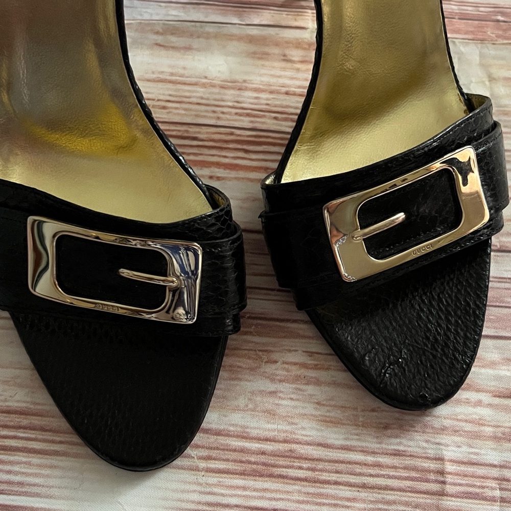 Gucci Black Lizzard Snakeskin Open Toe Heels with Gold Accent 8 1/2 B - Picture 2 of 14